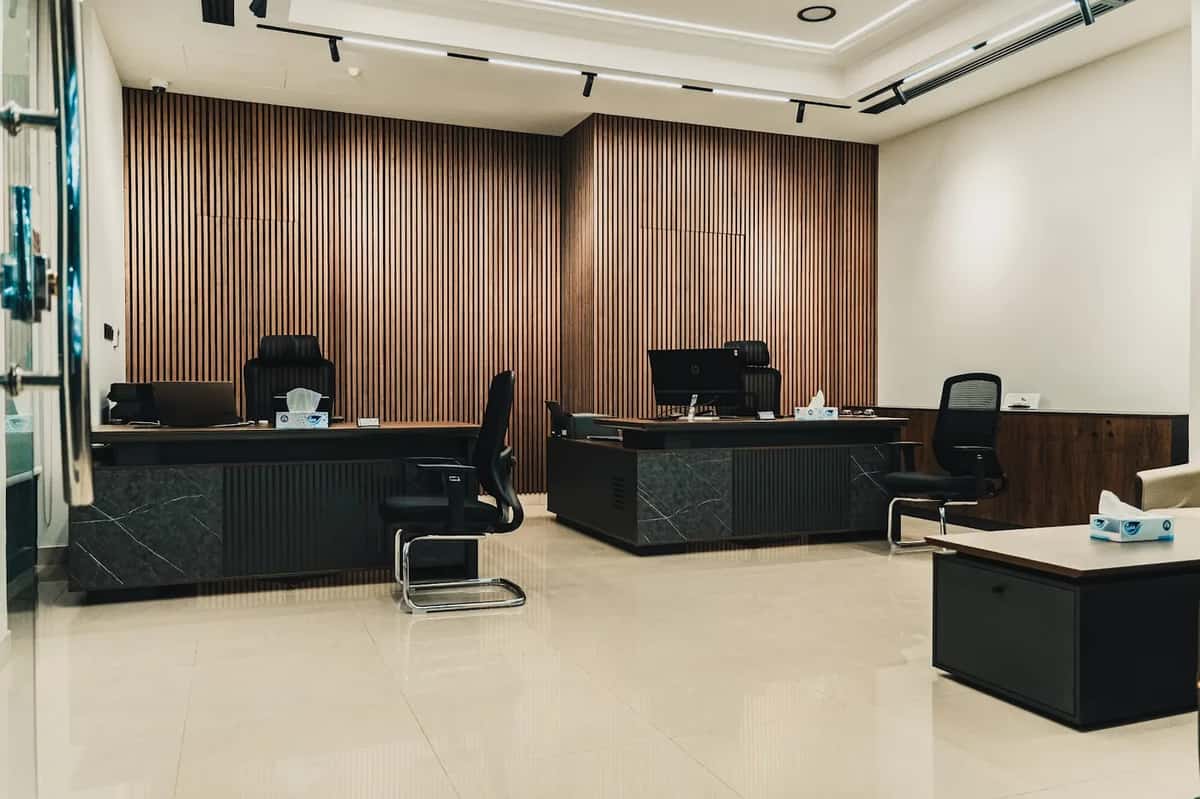 Al Hurr Car Rental cover