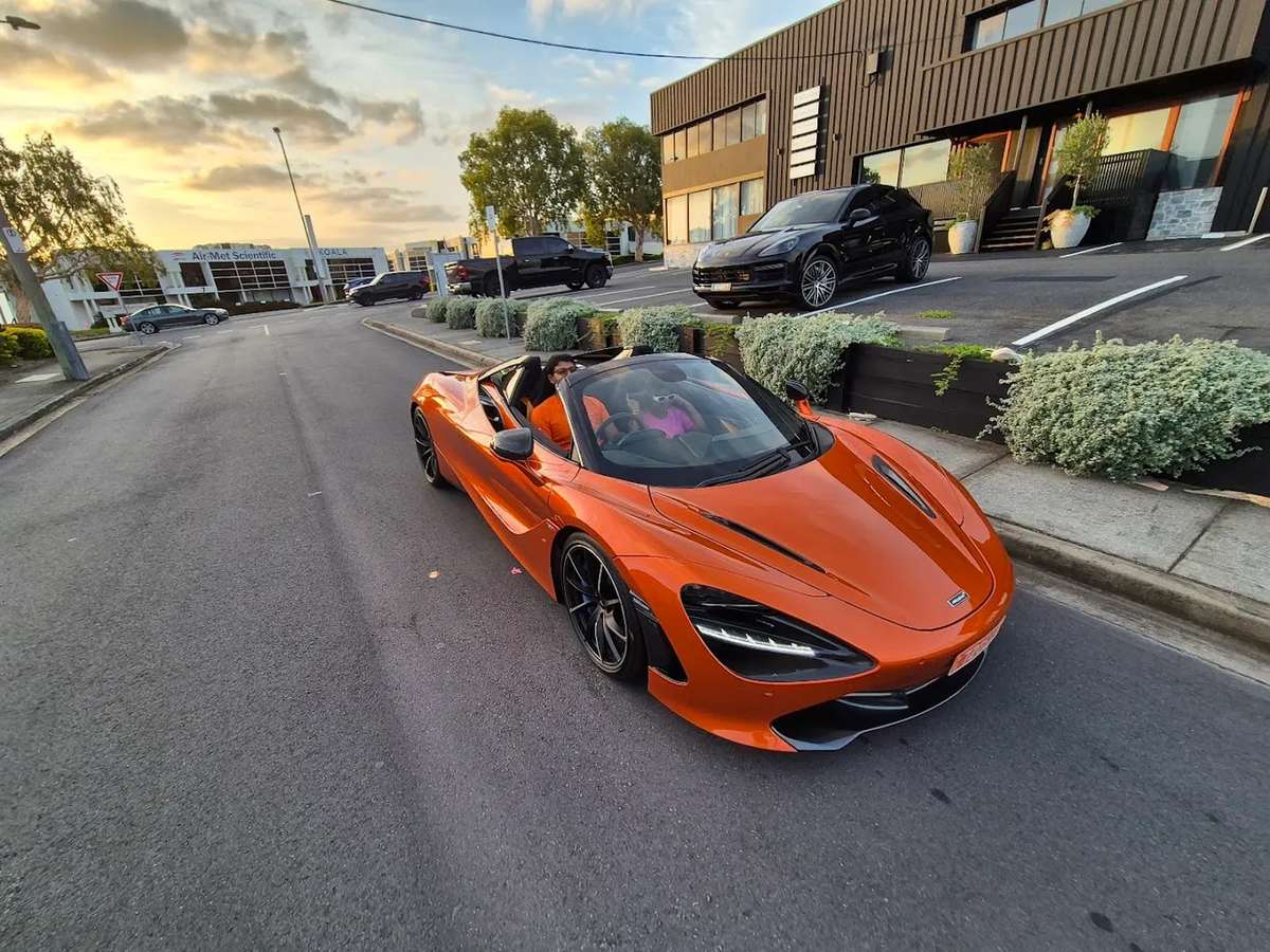 Luna Luxury Car Rentals cover