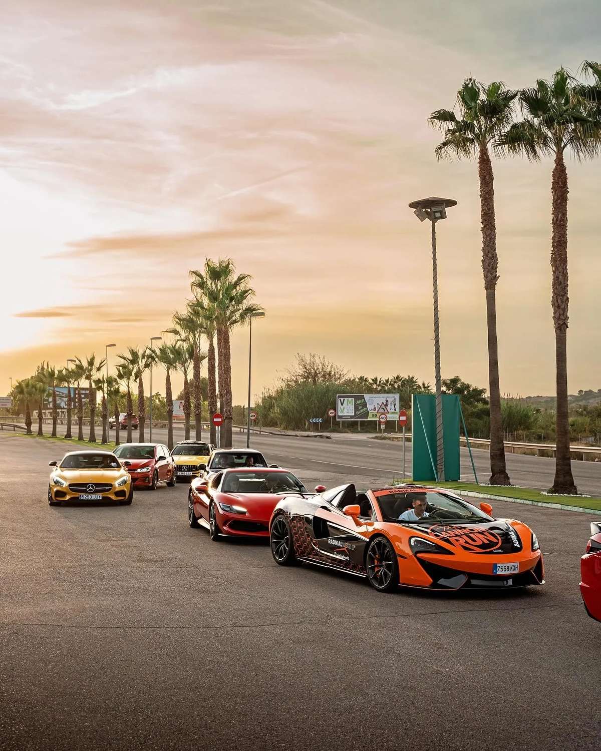 Alquiler McLaren Madrid | Deluxe Car Rental cover